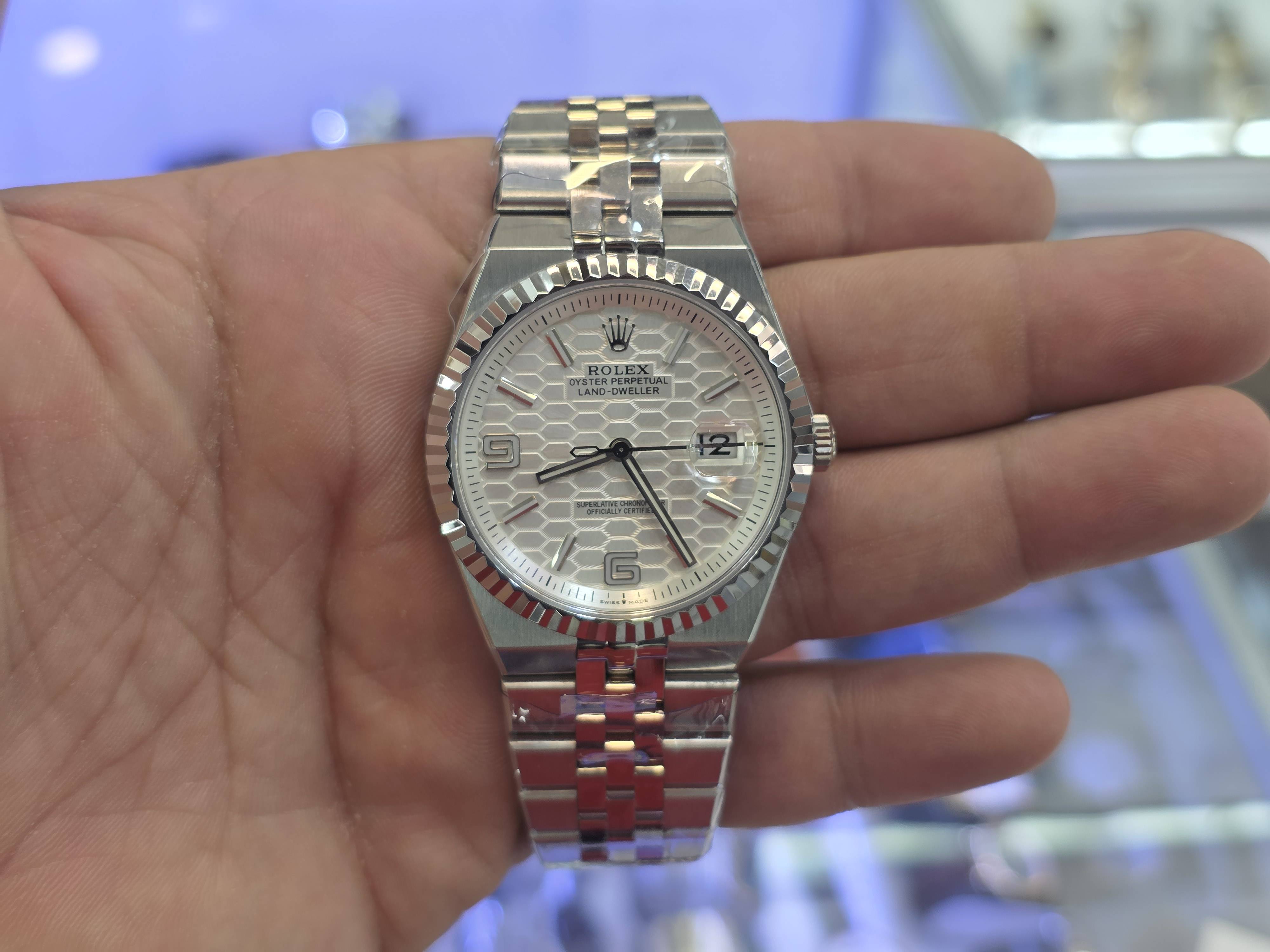 Rolex Land-Dweller 40
